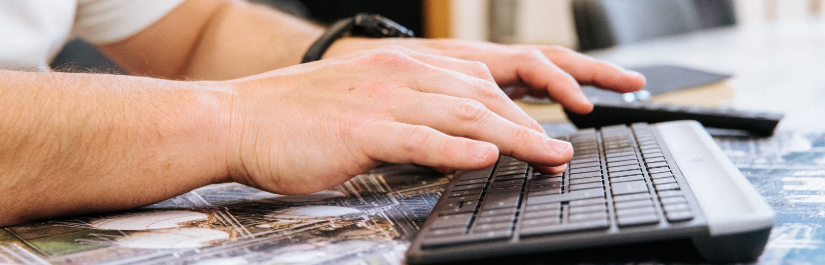 Toetsenbord header Toetsenbord header